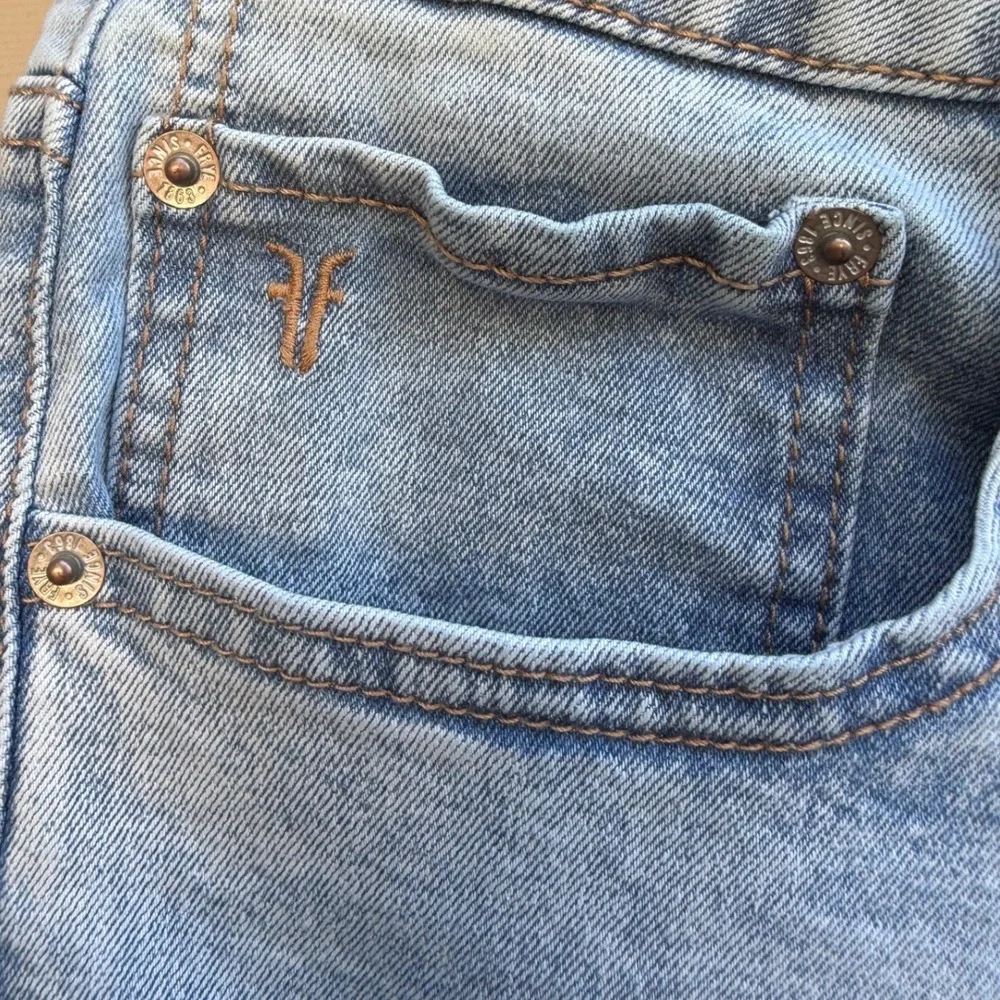 Frye Denim Jeans Womens Size 12 Acid Wash High Rise‎ Mom Jeans Casual
